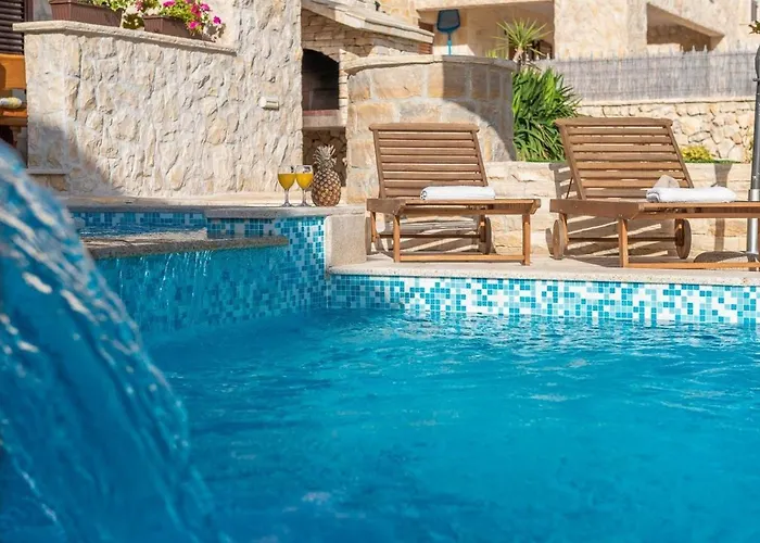 Kirstin 别墅 普利拉卡